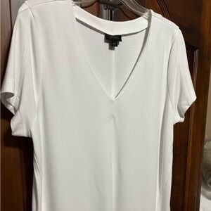 White V-Neck Short Sleeve Top